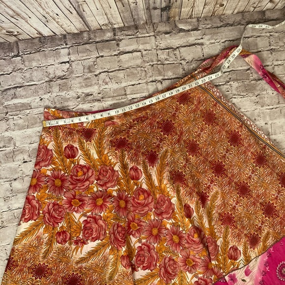 NWOT Iris impressions multiple colors floral wrap skirt - Picture 6 of 8